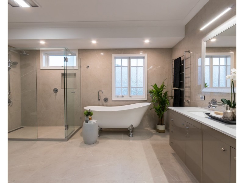 10 Hawthorne Road, Hawthorne QLD 4171