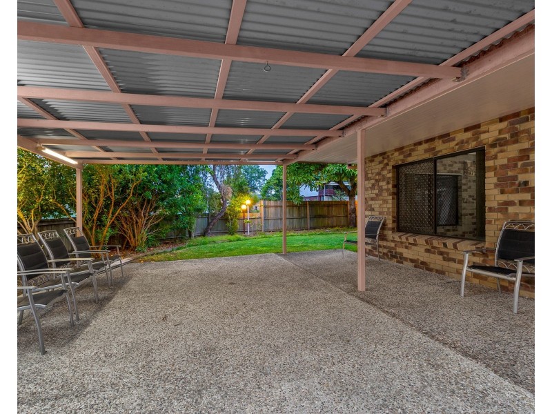 1 Bel Air Court, Ferny Hills QLD 4055