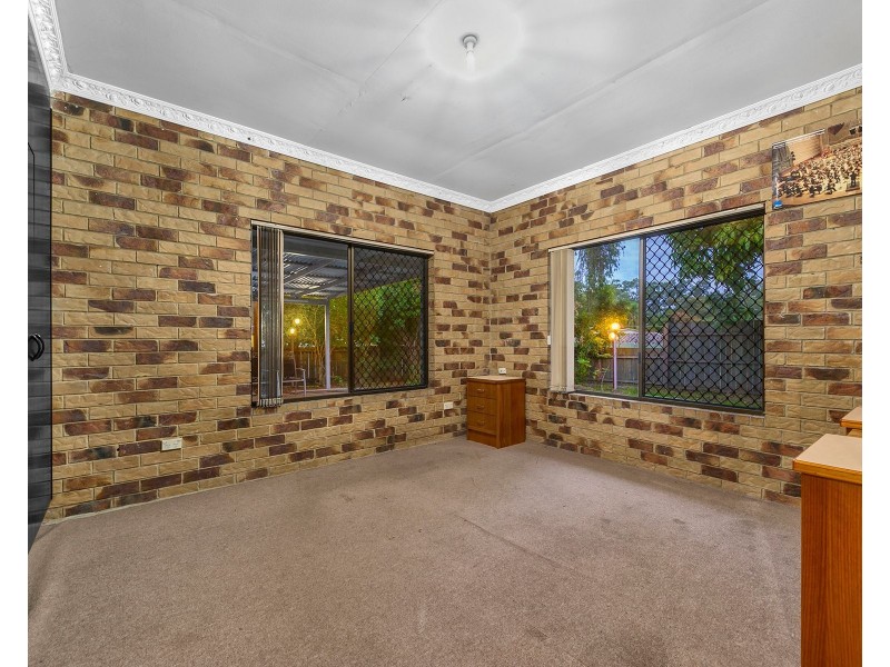 1 Bel Air Court, Ferny Hills QLD 4055