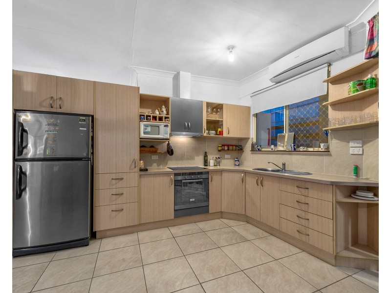 1 Bel Air Court, Ferny Hills QLD 4055