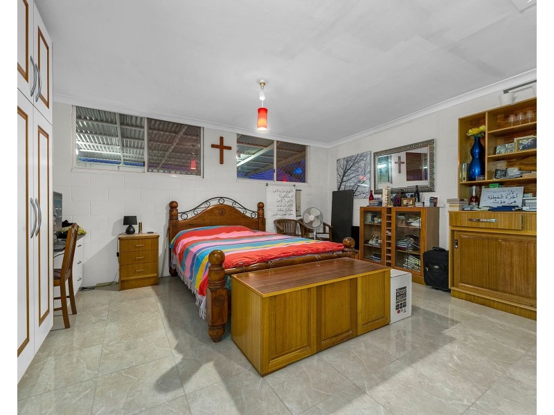 1 Bel Air Court, Ferny Hills QLD 4055