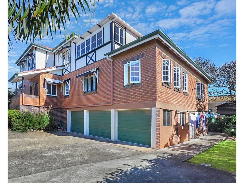 34 Creswick Street, Clayfield QLD 4011