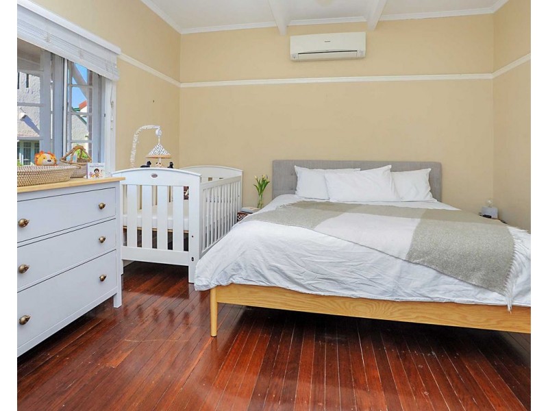 34 Creswick Street, Clayfield QLD 4011