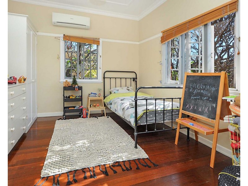 34 Creswick Street, Clayfield QLD 4011