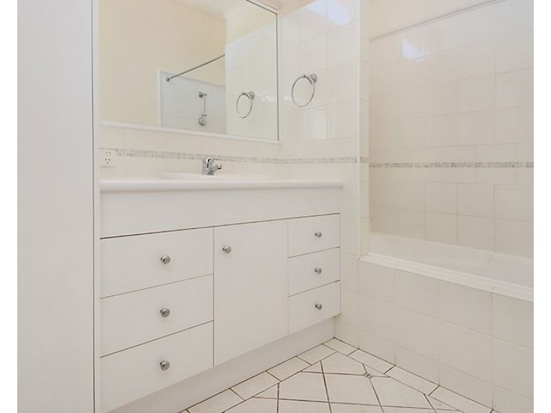 34 Creswick Street, Clayfield QLD 4011