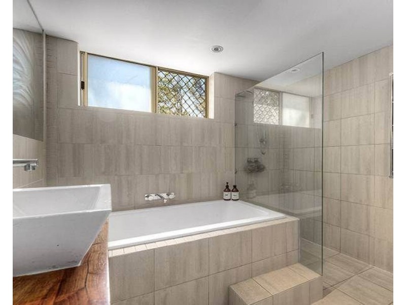 1/11 Hopetoun Street, Ascot QLD 4007