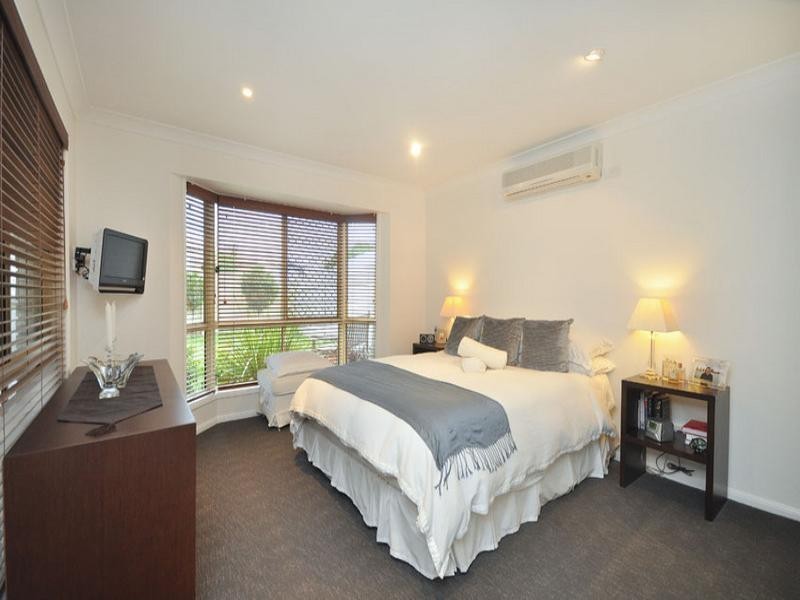 5 Grove Street, Albion QLD 4010