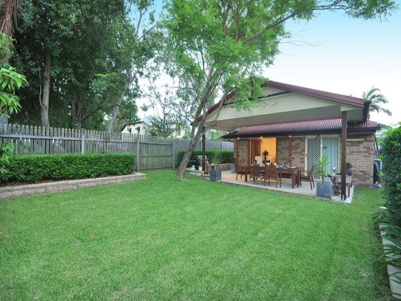 5 Grove Street, Albion QLD 4010