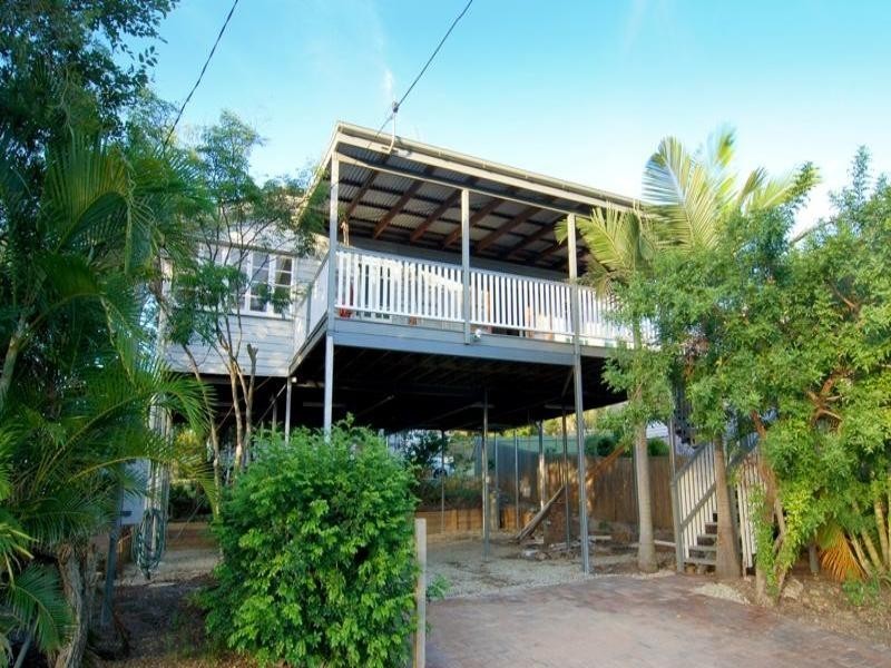 229 Webster Rd (cnr of Lieper St), Stafford QLD 4053