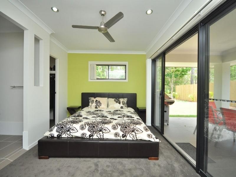 9 Booyong Street, Bridgeman Downs QLD 4035