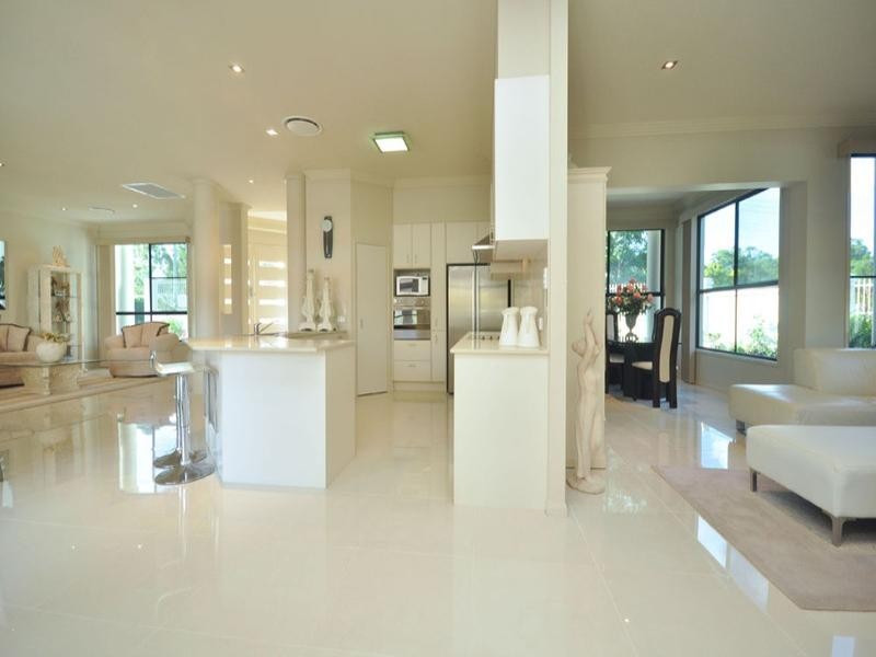 4 Darien Street, Bridgeman Downs QLD 4035