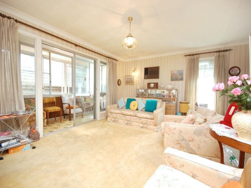 1 Redgrave Street, Stafford Heights QLD 4053