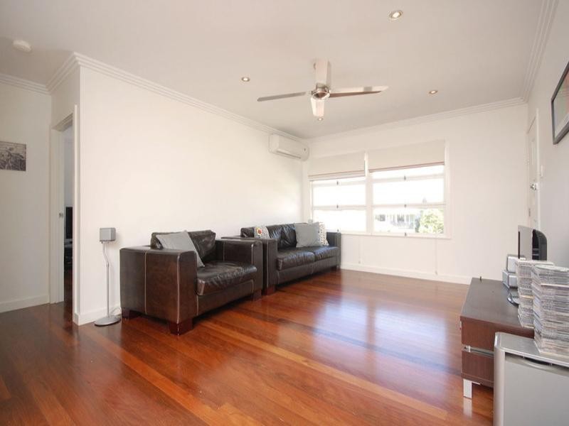 19 Basnett Street, Chermside West QLD 4032