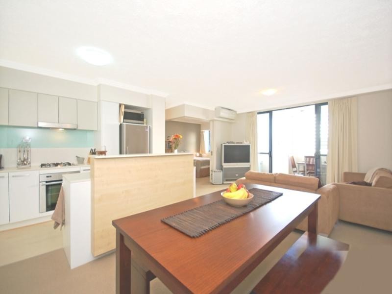 121/803 Stanley Street, Woolloongabba QLD 4102