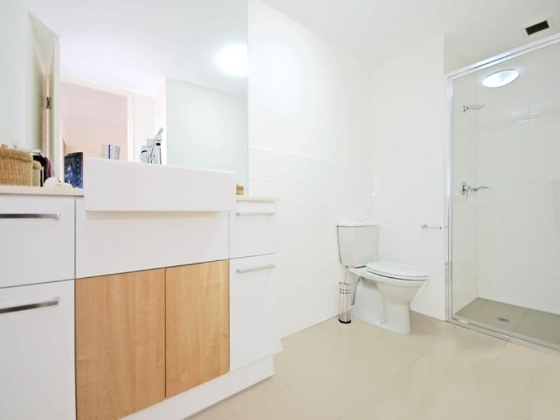 121/803 Stanley Street, Woolloongabba QLD 4102