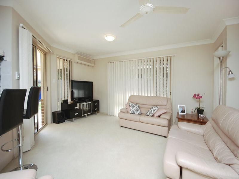 11/129 Albany Creek Road, Aspley QLD 4034