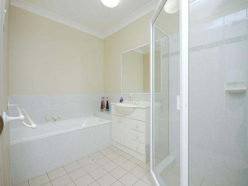 11/129 Albany Creek Road, Aspley QLD 4034