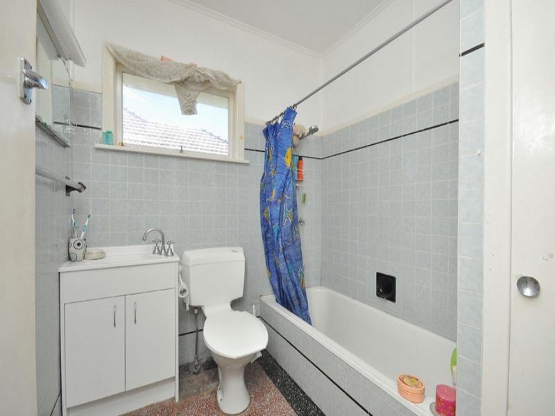 24 Pangeza Street, Stafford Heights QLD 4053