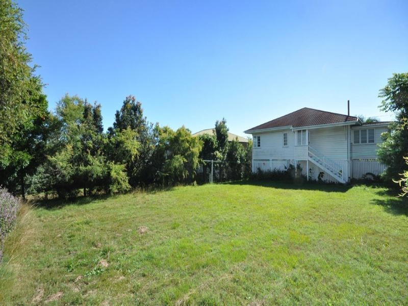 21 Thirteenth Avenue, Kedron QLD 4031