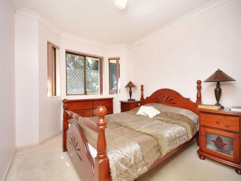 2/11 Mckenzie Street, Windsor QLD 4030