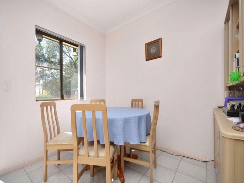 2/11 Mckenzie Street, Windsor QLD 4030