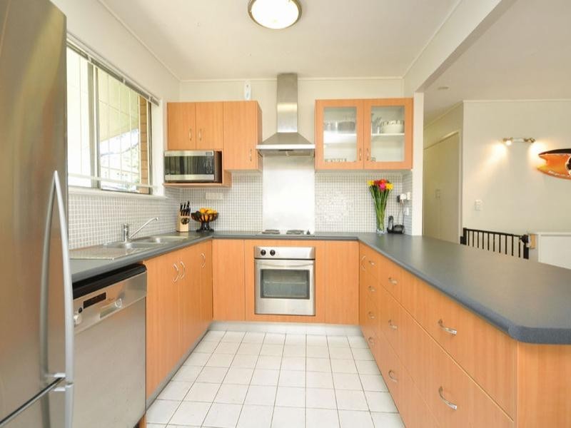 104 Niven Street, Stafford Heights QLD 4053