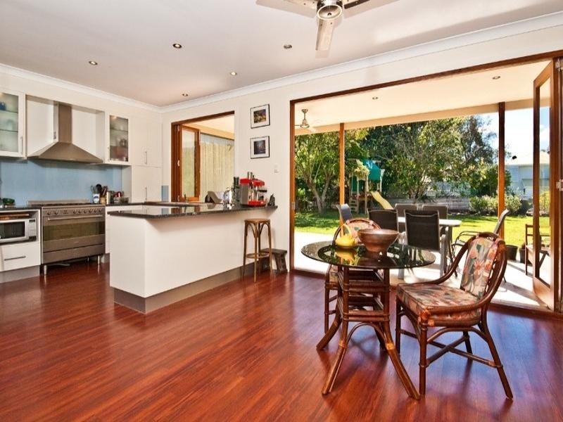 10 Twelfth Avenue, Kedron QLD 4031