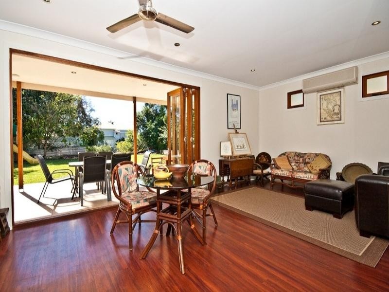 10 Twelfth Avenue, Kedron QLD 4031