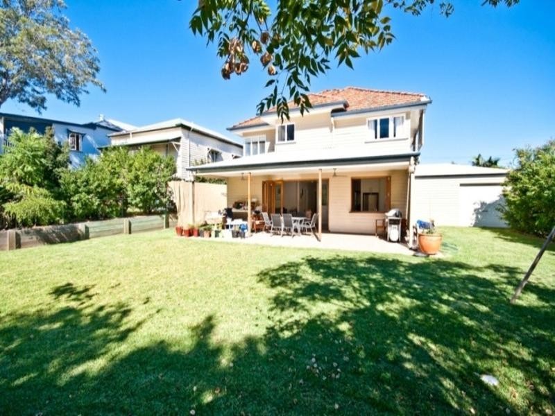 10 Twelfth Avenue, Kedron QLD 4031