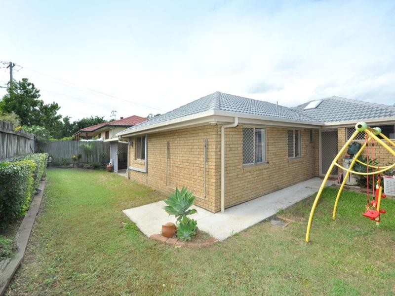 12 Macadam Street, Kallangur QLD 4503