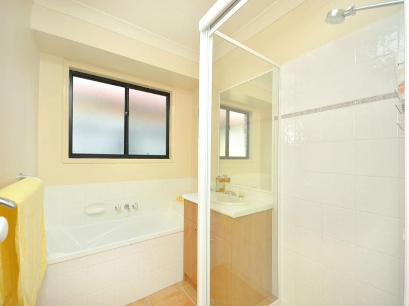 2 Swords Parade, North Lakes QLD 4509