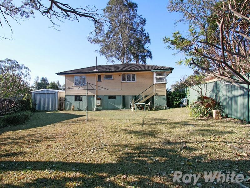 8 Dundalli Street, Chermside West QLD 4032