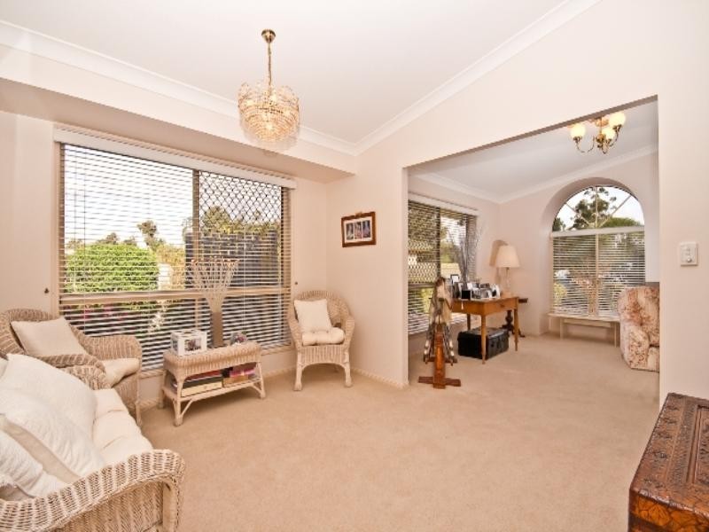 5 Carrick Place, Ferny Grove QLD 4055