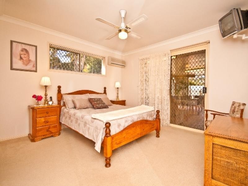 5 Carrick Place, Ferny Grove QLD 4055