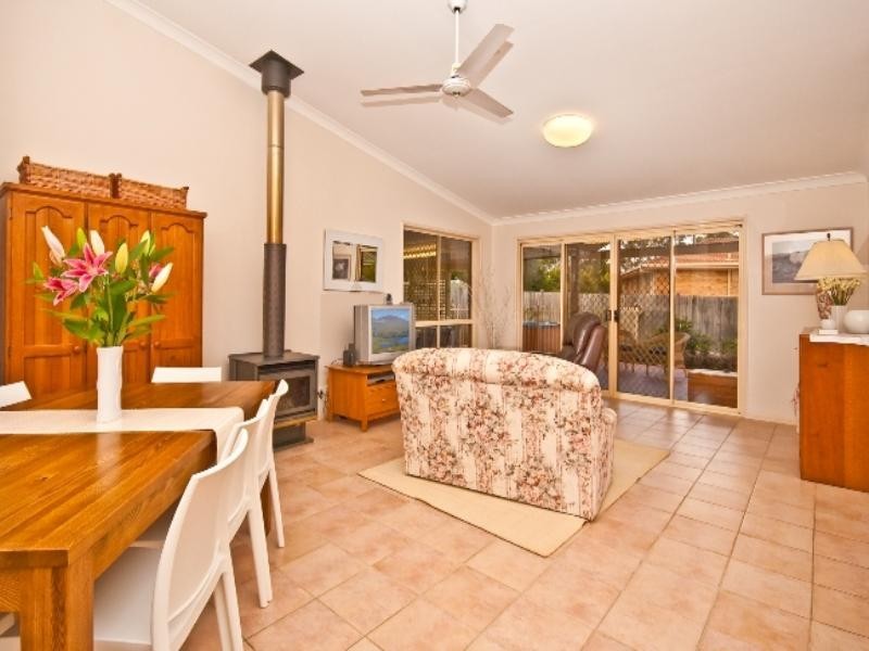 5 Carrick Place, Ferny Grove QLD 4055