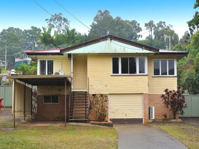 16 Deerdale Street, Stafford Heights QLD 4053