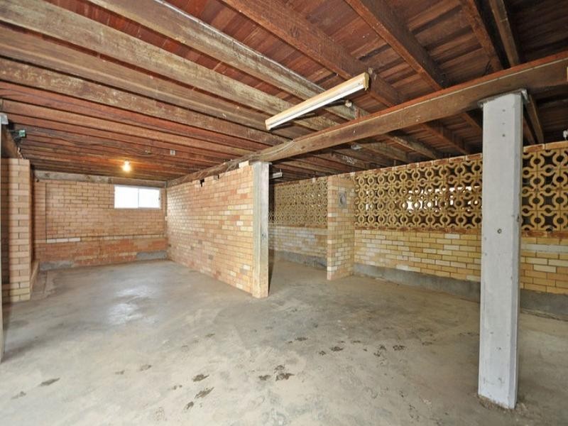 16 Deerdale Street, Stafford Heights QLD 4053