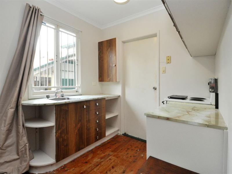 16 Hoolan Street, Stafford QLD 4053