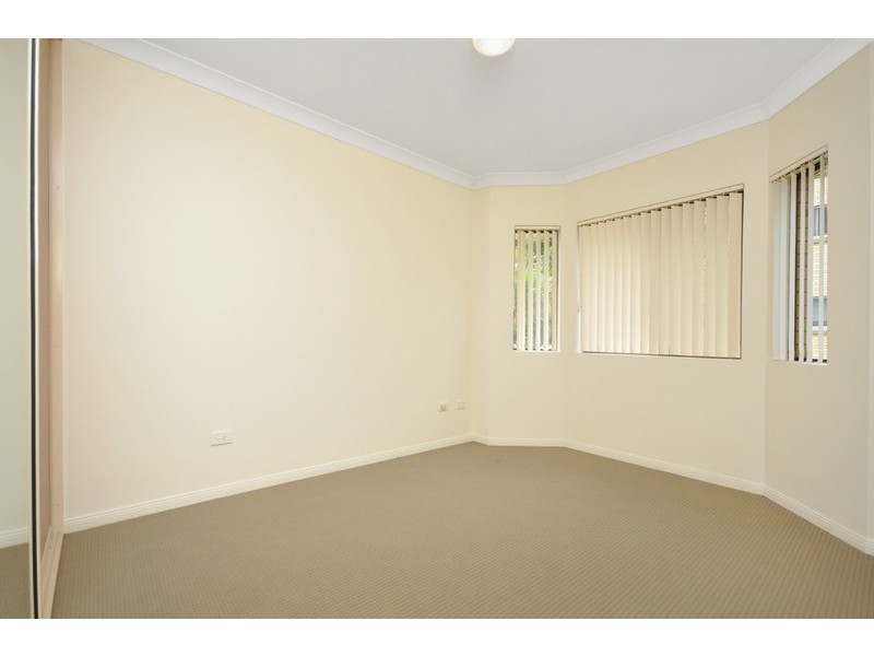 1/11 Mckenzie, Windsor QLD 4030