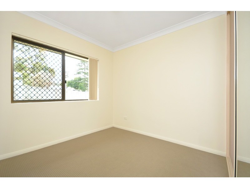 1/11 Mckenzie, Windsor QLD 4030