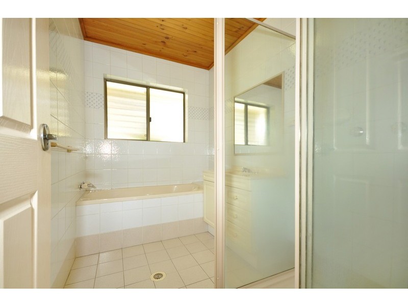 1/11 Mckenzie, Windsor QLD 4030