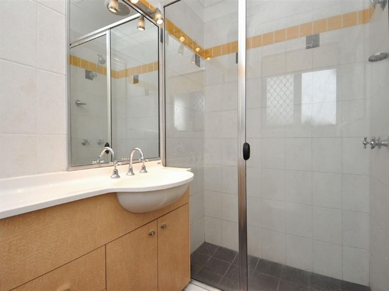 1/18 Fifth Avenue, Kedron QLD 4031