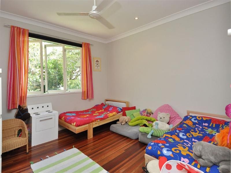 29 Koolewong Street, Stafford Heights QLD 4053