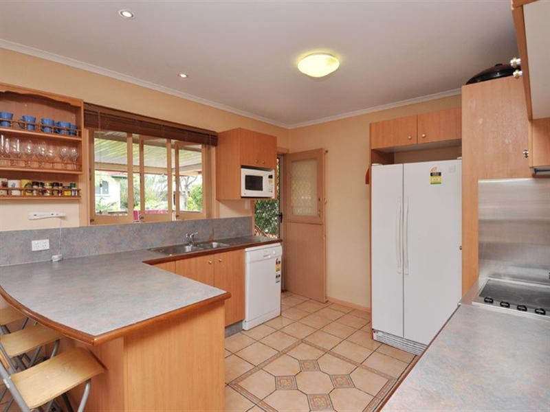 36 Flockton Street, Stafford Heights QLD 4053