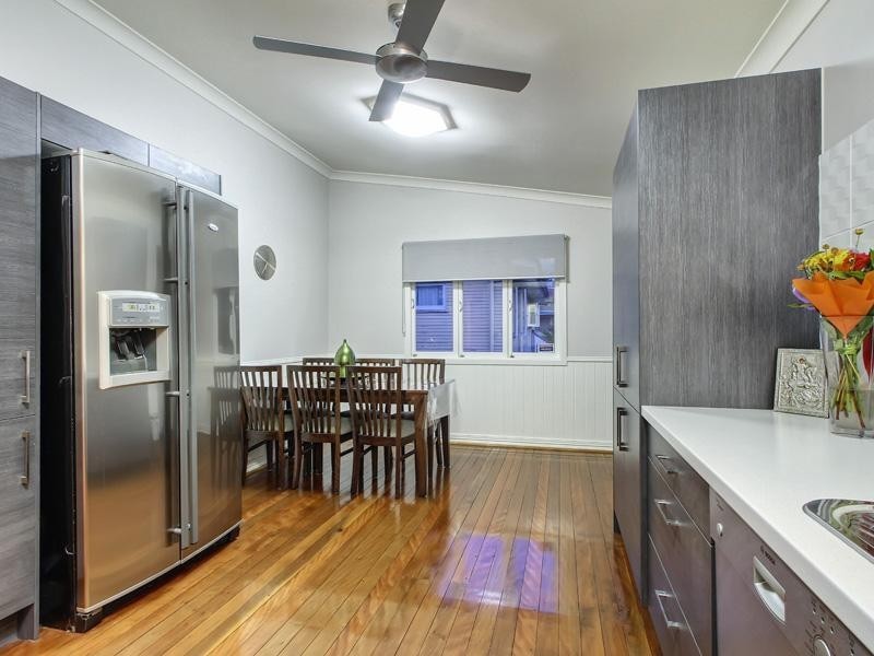 22 Lindale Street, Chermside West QLD 4032