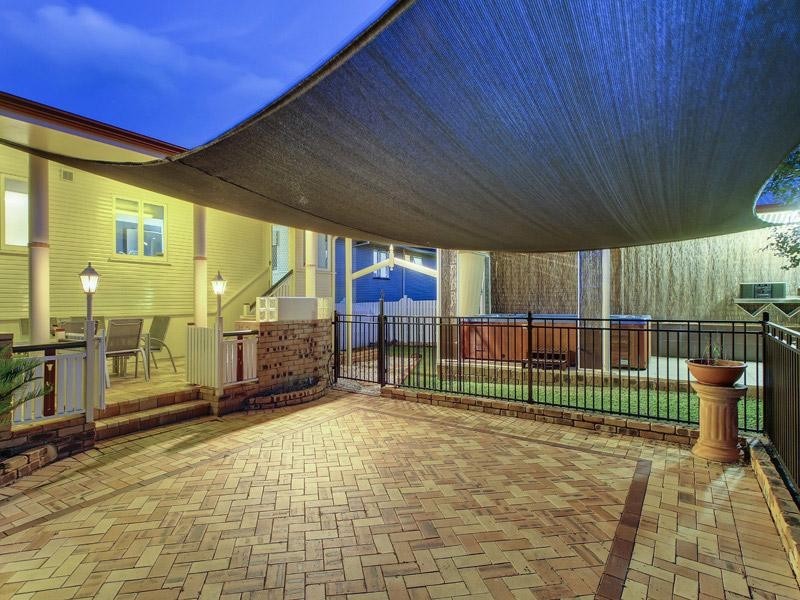 22 Lindale Street, Chermside West QLD 4032