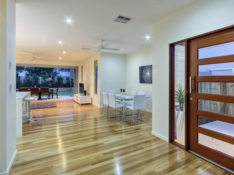 27 Deramore Street, Wavell Heights QLD 4012