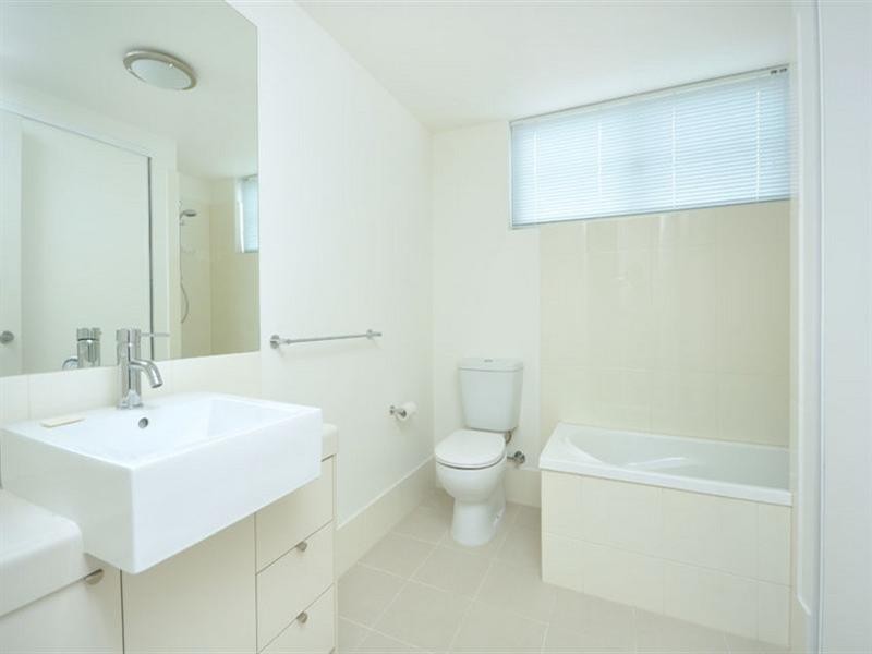 17/27 Playfield Street, Chermside QLD 4032