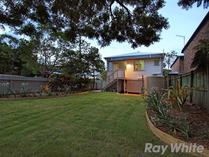 90 Thistle Street, Gordon Park QLD 4031