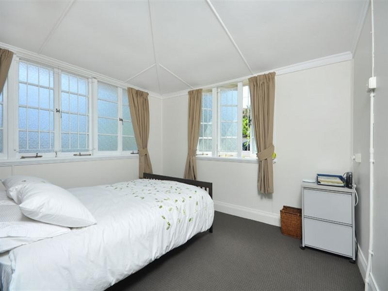 5 Gort Crescent, Stafford QLD 4053